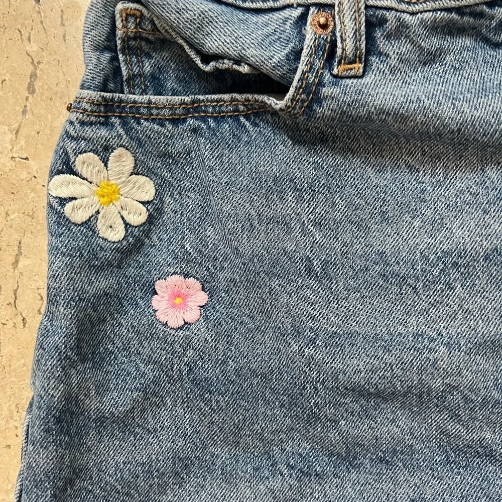 Old Navy Happy Garden Higher High-Rise Denim Skirt Size 10